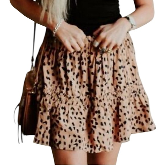 MAIN STRIP LEOPARD PRINT MINI SKIRT SZ M - Picture 7 of 8